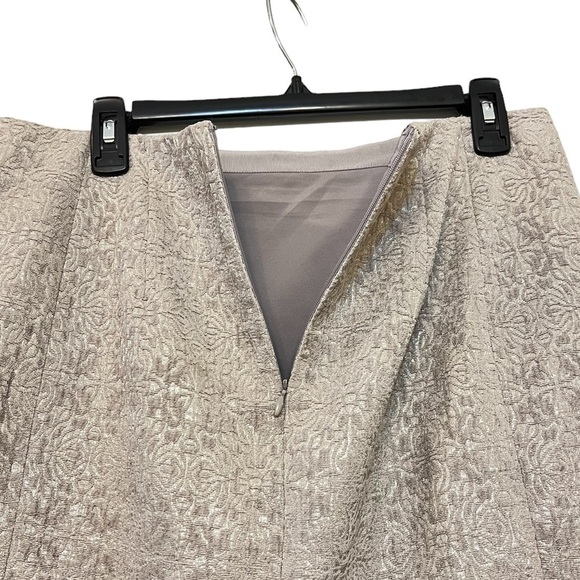 Ann Taylor pencil skirt size 10 - Picture 4 of 7